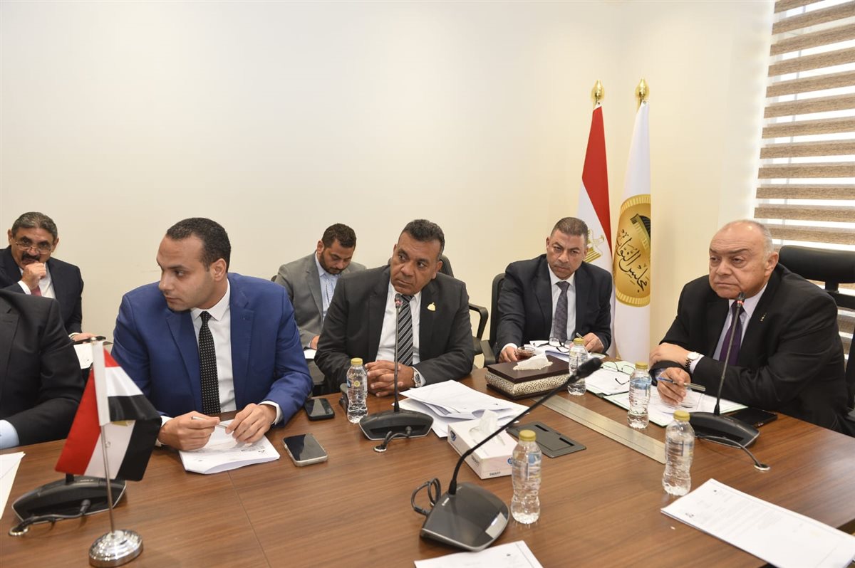 مجلس النواب يناقش رفع كفاءة وتأهيل الطرق بالقاهرة وحل مشكلة مكتب العمل