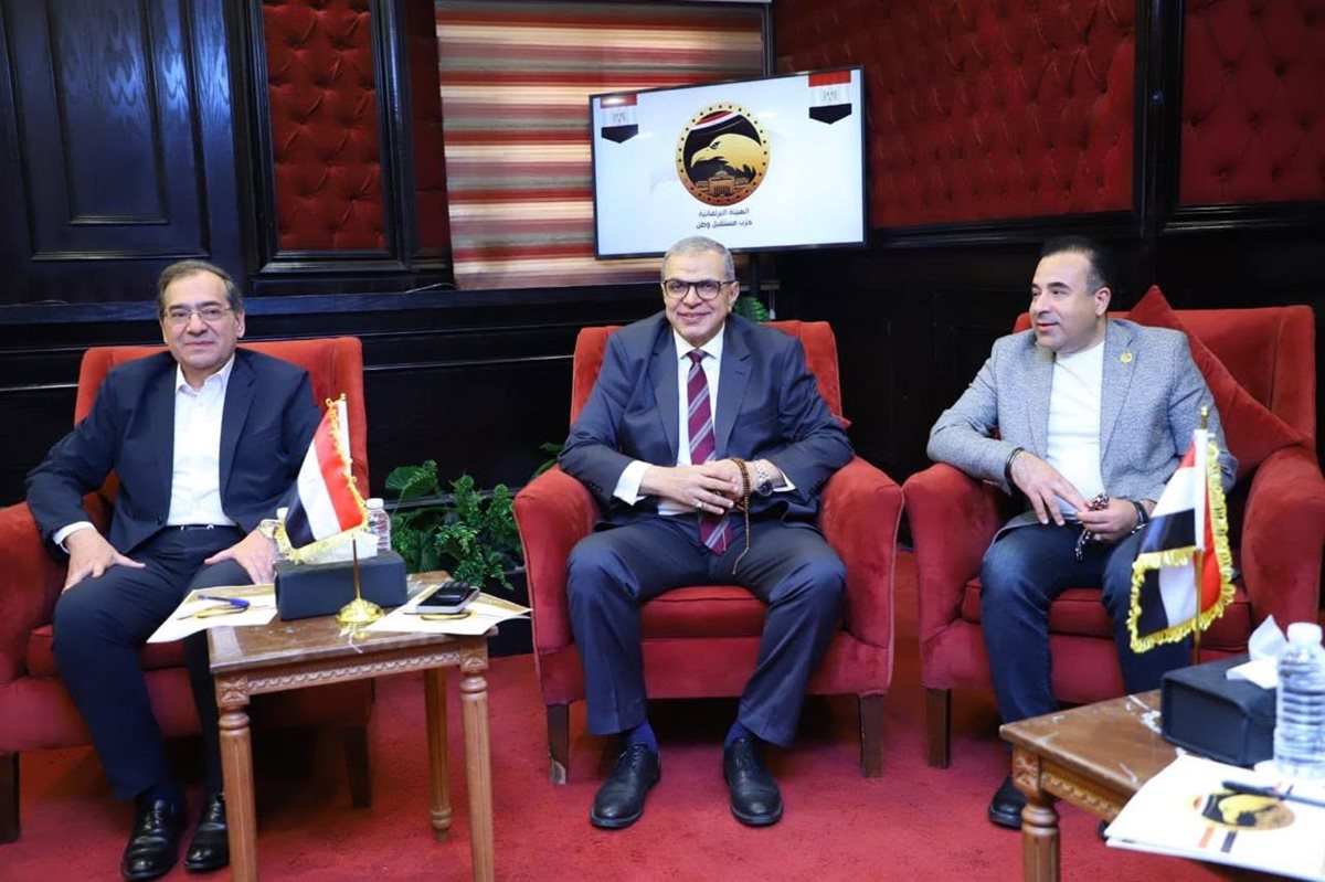 بحضور الأمين العام.. مستقبل وطن يستعرض رؤيته للموازنة العامة