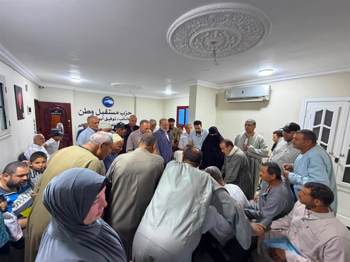 متابعة مطالب أهالي