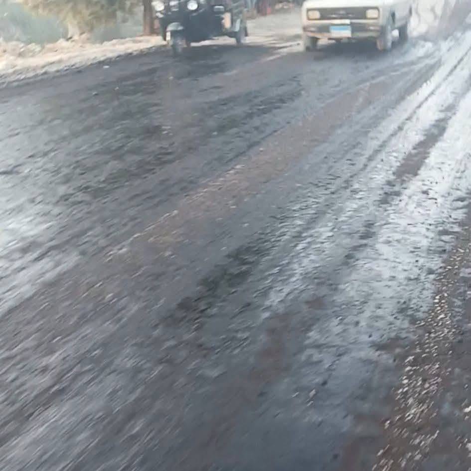 طريق مدخل بهبشين ورفع كفاءته،