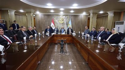 محافظ كفر الشيخ يستقبل النواب والشيوخ الجدد تحت شعار 