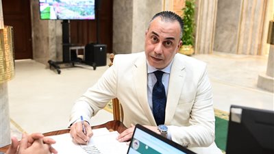 النائب محمد الشويخ : دعم المشروعات الصغيرة باعتبارها قاطرة حقيقية لتوفير ف