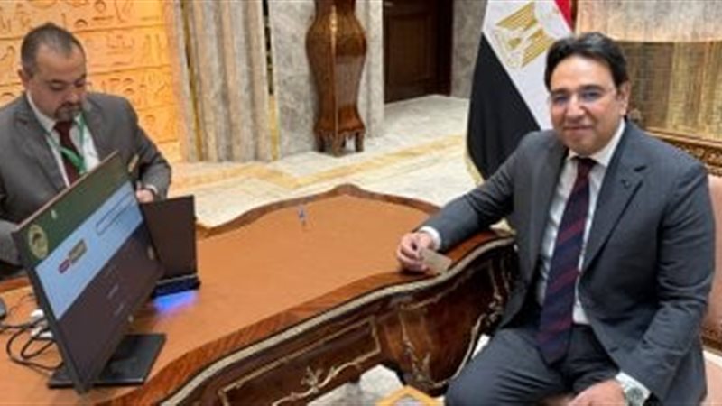 الدكتور أيمن محسب