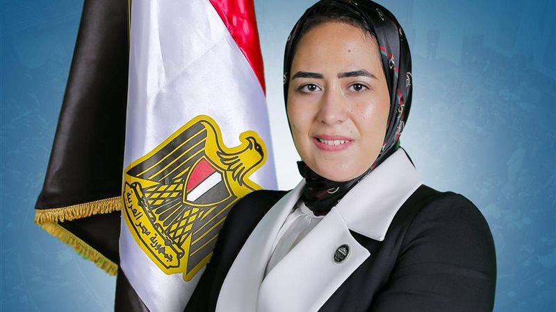 النائبة سارة النحاس