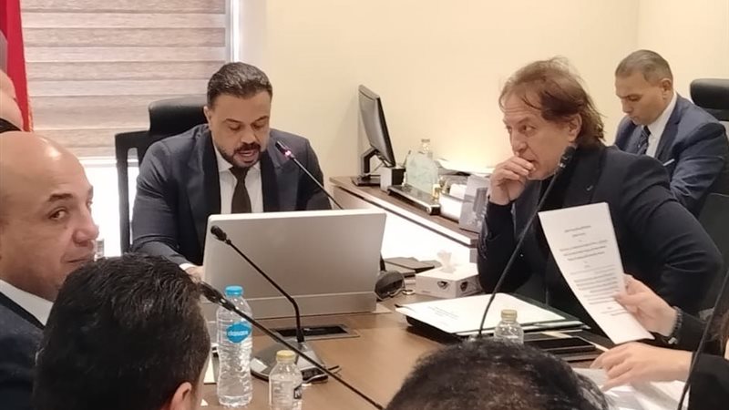 اجتماع لجنة الشباب