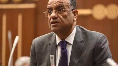 محمود مسلم يستعرض طلب مناقشة عامة حول إجراءات حماية الأطفال من الإنترنت