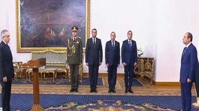 المستشار محمود حلمي يؤدي اليمين الدستورية امام الرئيس عبد الفتاح السيسي