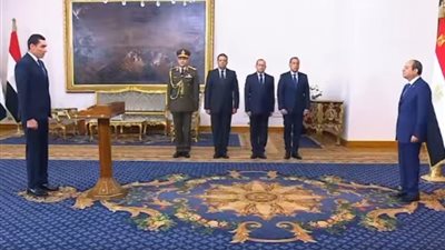 جوهر نبيل يؤدي اليمين الدستورية امام الرئيس عبد الفتاح السيسي