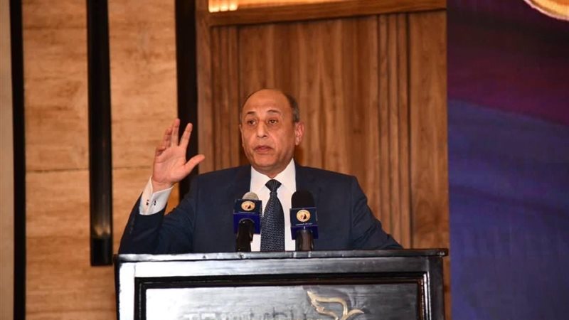  الفريق محمد عباس حلمي