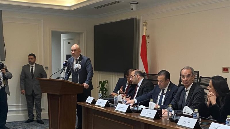 النائب طارق الطويل