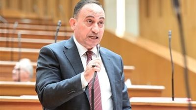 النائب محمد عبدالله زين الدين 