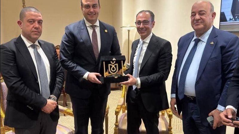  مكتب لجنة الصحة