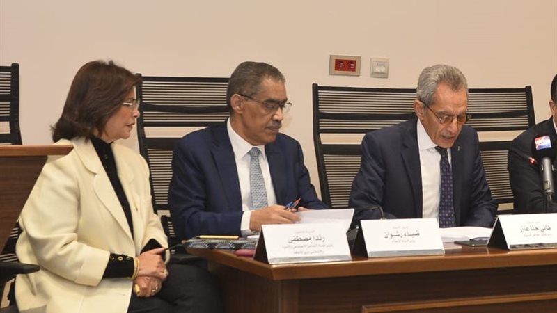 الكاتب الصحفي ضياء