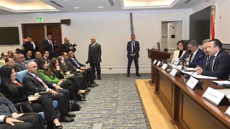 اجتماع لجنة الاتصالات