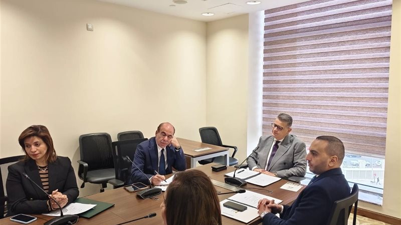 اجتماع لجنة حقوق