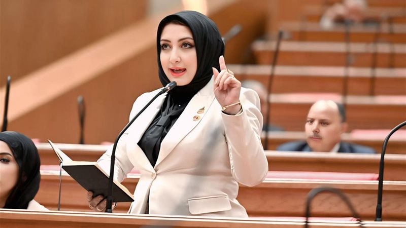  النائبة أماني أبو اليزيد
