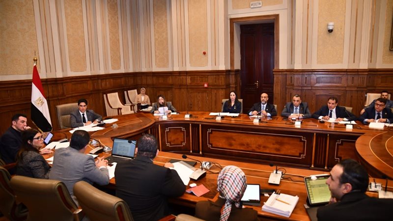 اجتماع لجنة الشئون