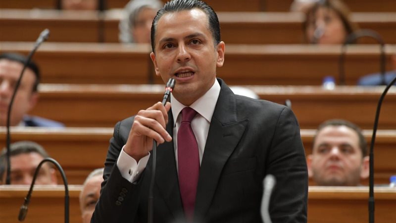 النائب أحمد عبدالجواد