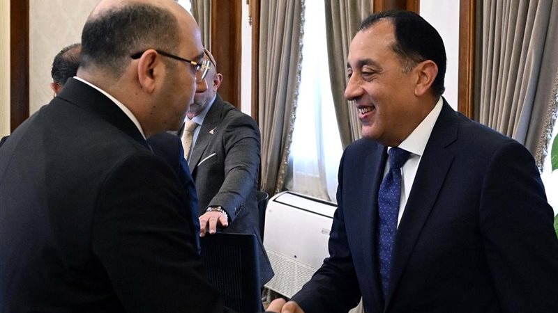 النائب طارق الطويل