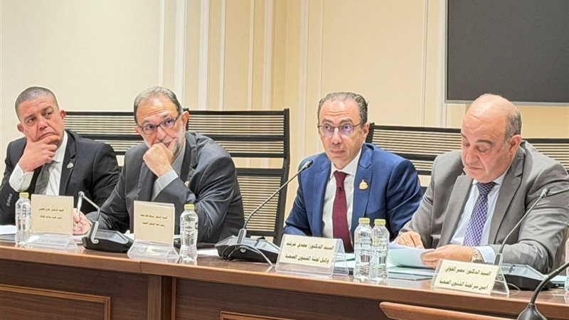 اجتماع لجنة الشئون