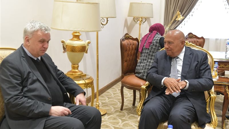 النائب سامح شكري بصحبة السفير الألماني 