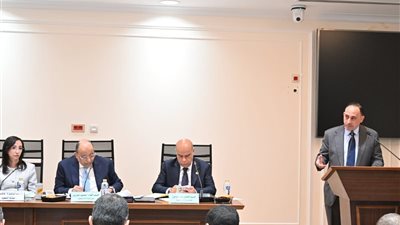 النائب محمد عبد الله زين الدين 