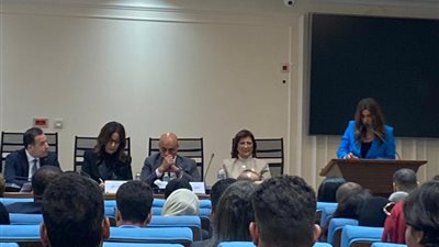 اجتماع لجنة الاتصالات 