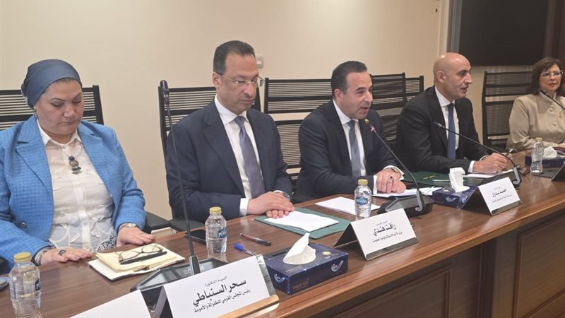 وزير الاتصالات