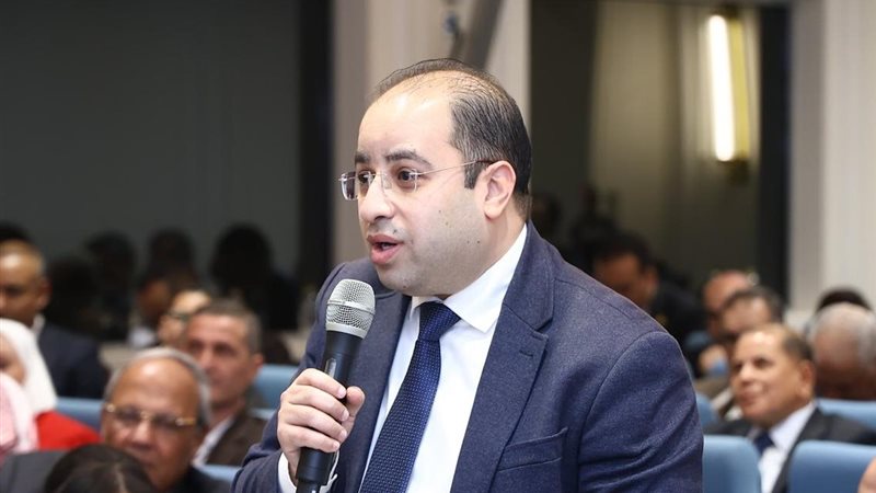 النائب عمرو رشدي 