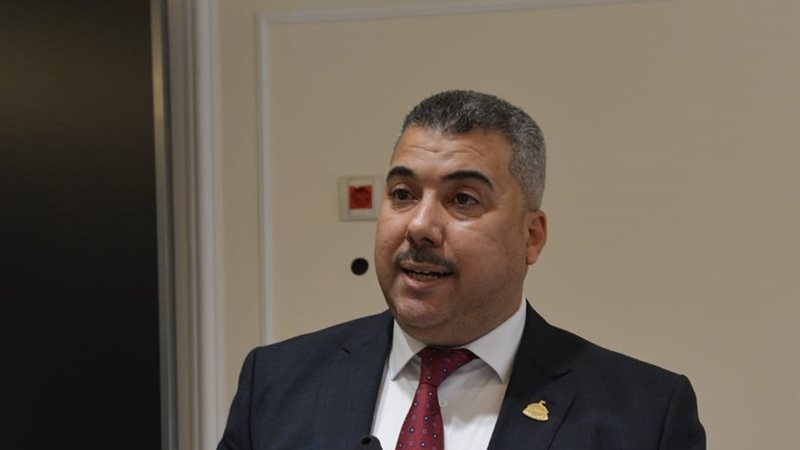 النائب عبداللطيف