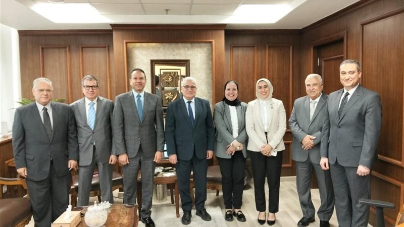  لقاء رئيس الهيئة