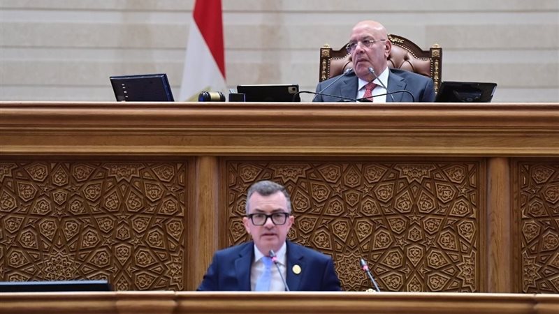 الدكتور أحمد رستم