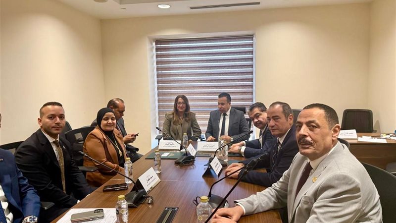 اتصالات النواب توصي