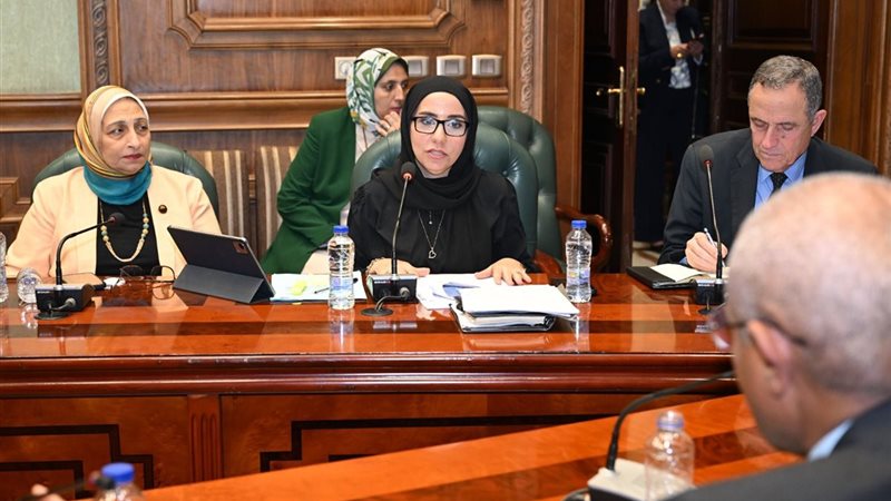 لجنة التعليم بمجلس