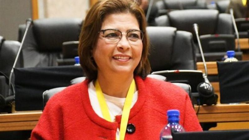 النائبة راندا مصطفي