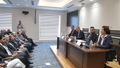 اجتماع لجنة الاتصالات 