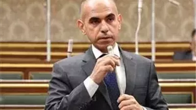النائب محمد راضي لمحافظ القاهرة: لو حصل زلزال هنودي الناس فين؟