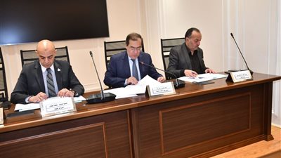 اجتماع لجنة الطاقة والبيئة  