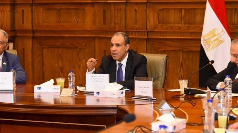 الدكتور بدر عبد العاطي