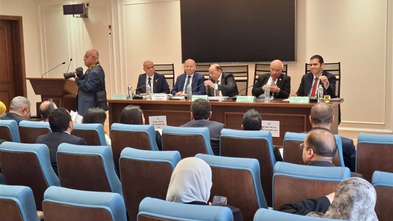 اجتماع لجنة الإدارة المحلية