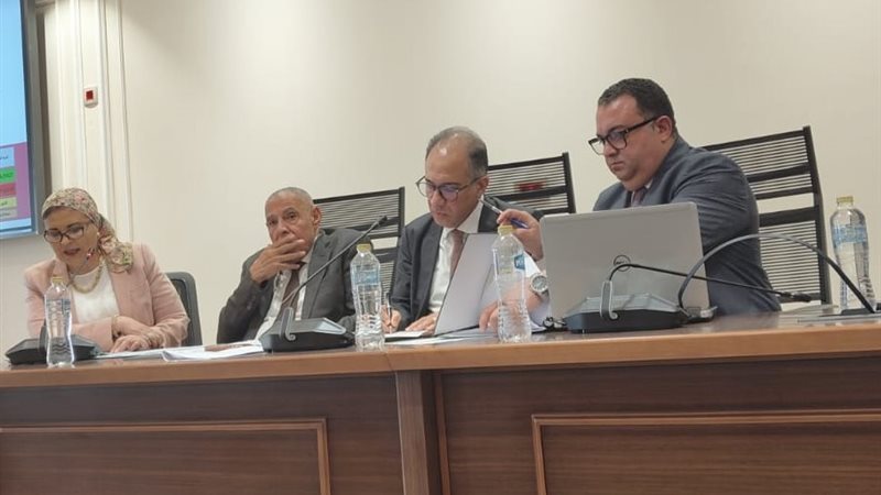 اجتماع لجنة الإسكان
