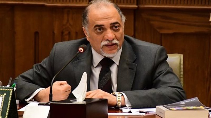  الدكتورعبد الهادي القصبي 
