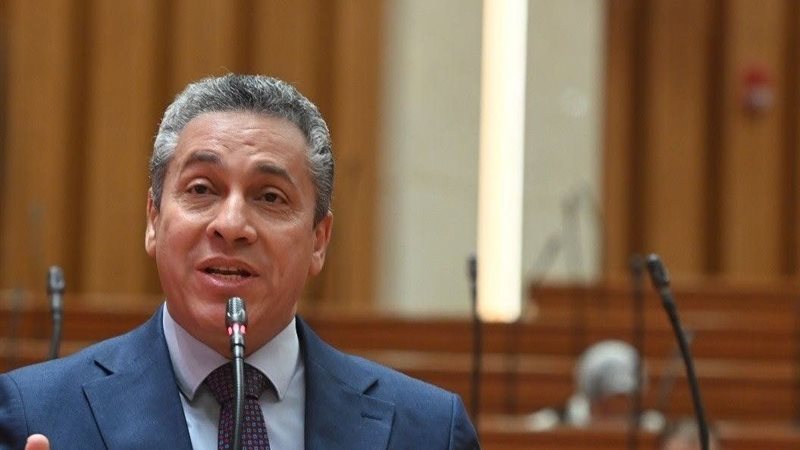 الدكتور رضا عبد السلام