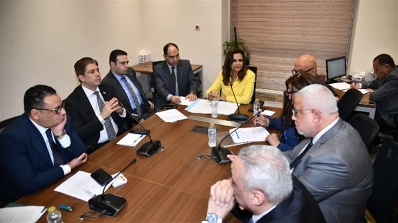 اجتماع لجنة السياحة 