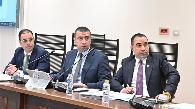 اجتماع لجنة الصناعة 