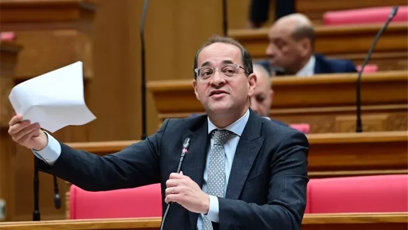 وزير المالية 