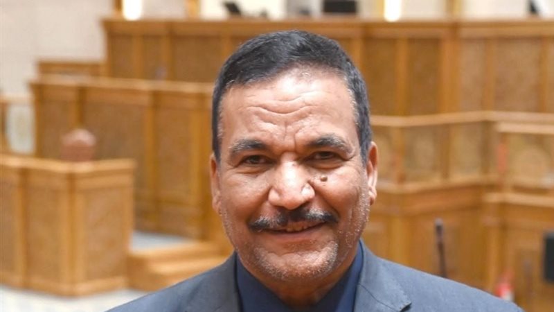 النائب علي عبد القادر