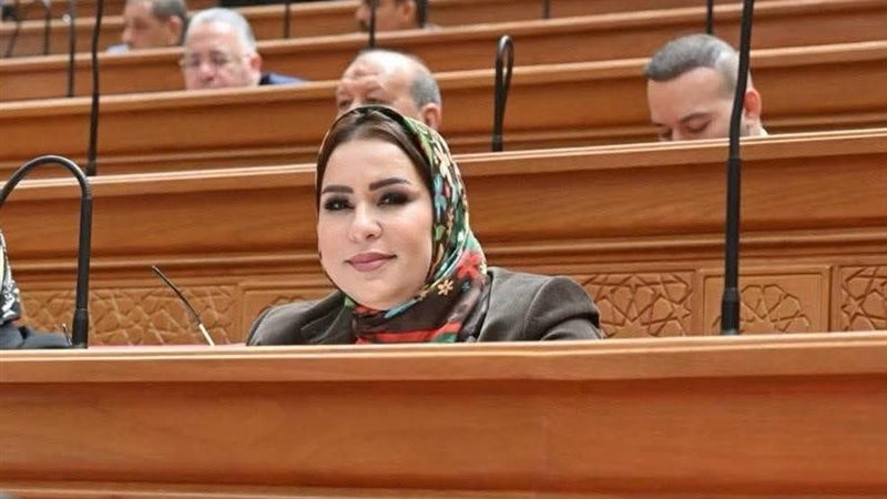 النائبة نيفين الكاتب