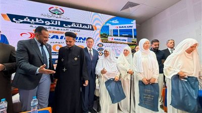 النائب أحمد غريب يمنح 4 رحلات عمرة لأمهات السويس المثاليات ت 