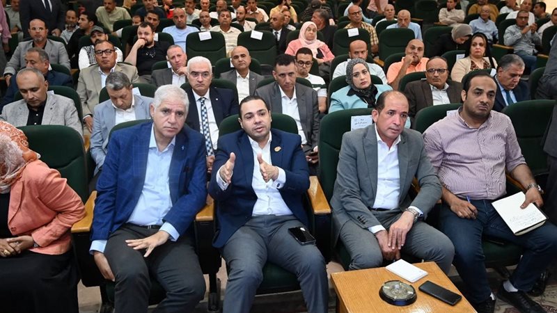  النائب عادل مأمون